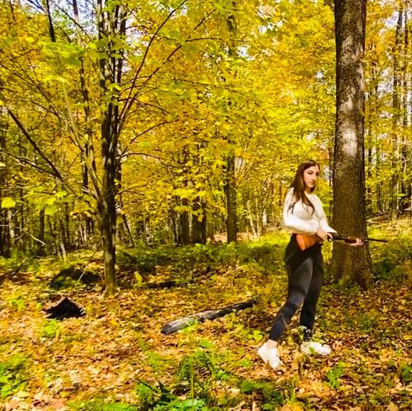 Meet your Posher, Valerie - Picture 1 of 1